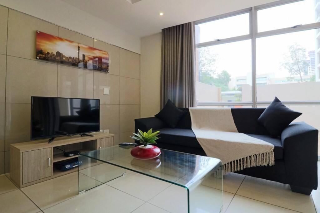 Upmarket Sandton Hydro Park Apartments ヨハネスブルグ エクステリア 写真
