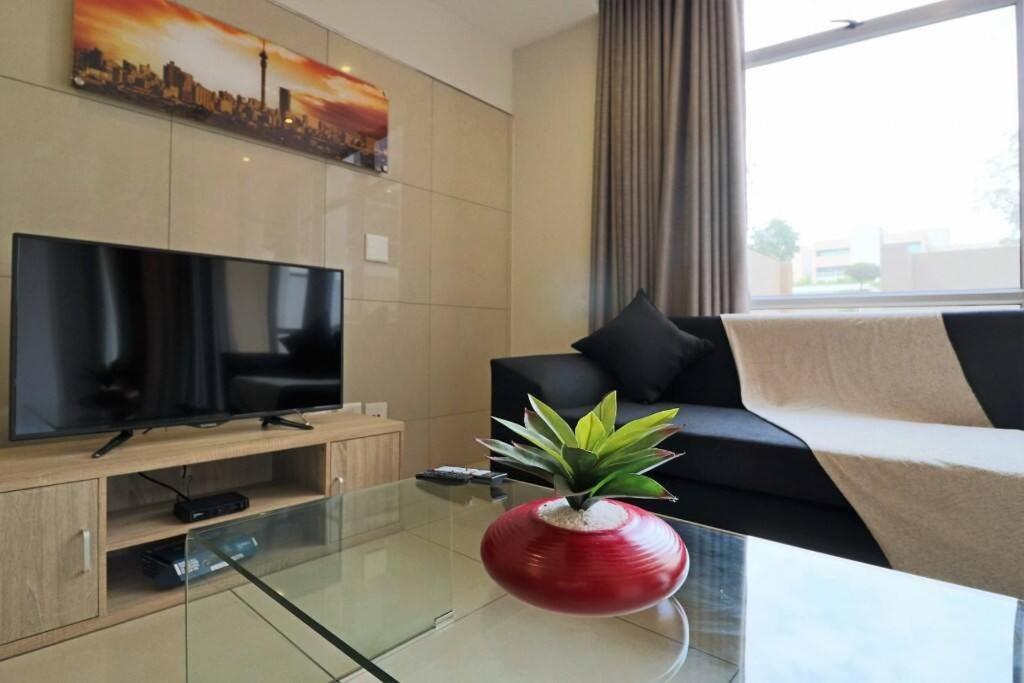 Upmarket Sandton Hydro Park Apartments ヨハネスブルグ エクステリア 写真